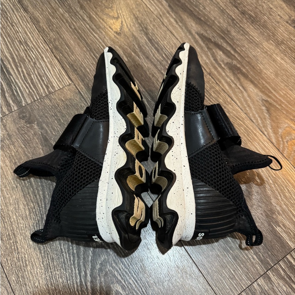 Sorel Kinetic Sneakers